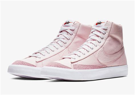 nike pink blazers